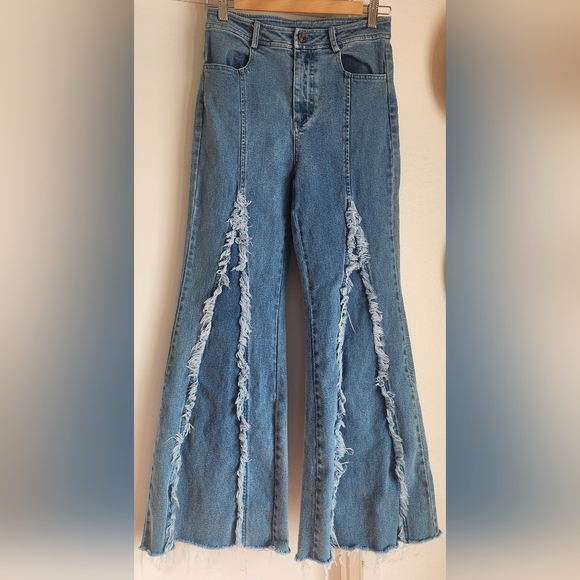 Flying Tomato Under The Tuscan Sun Blue Frayed Flared Denim Jeans S High Waist - Picture 2 of 7